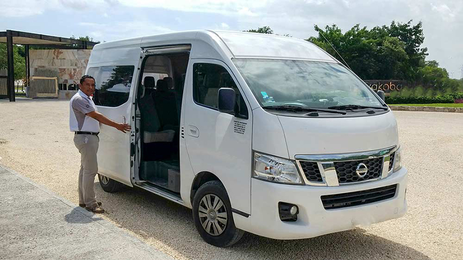 Private van service Travel Yucatan