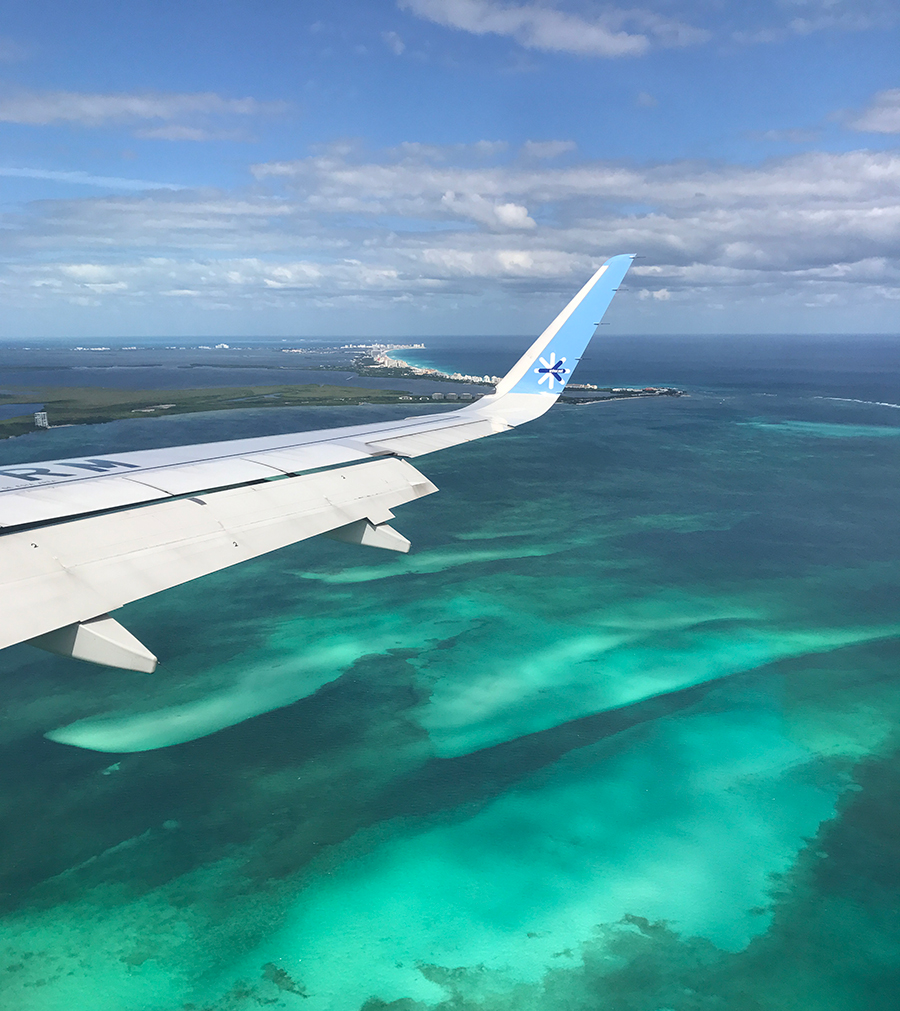 Vuelo desde el aeropuerto internacional de Cancún