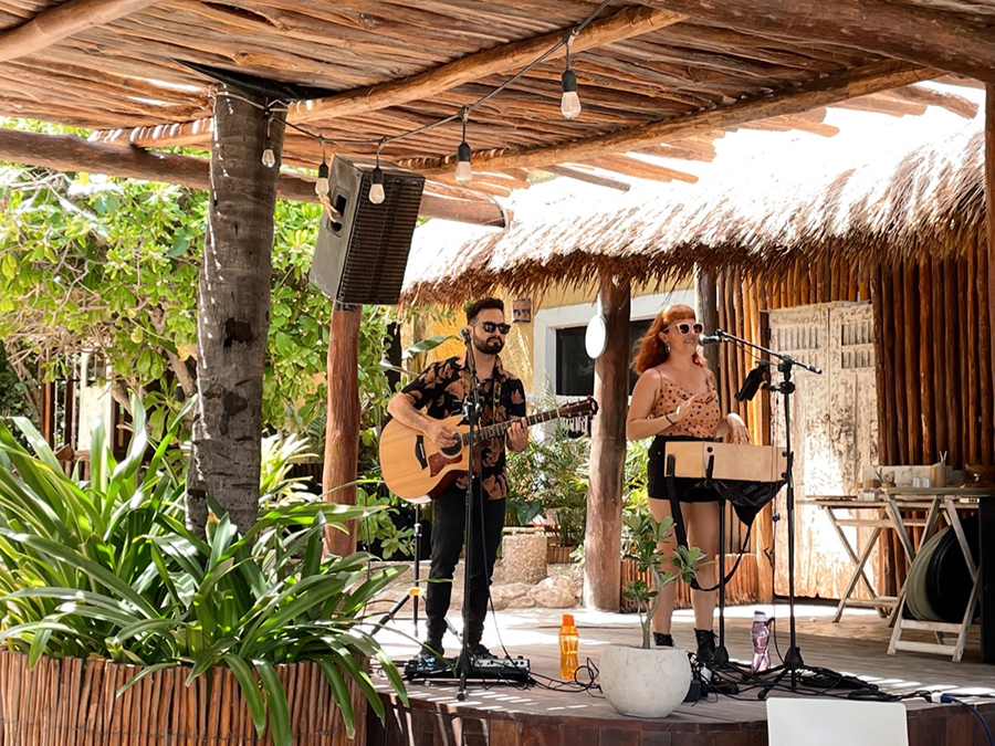 Live music at Lido Beach Club, Playa del Carmen, Riviera Maya